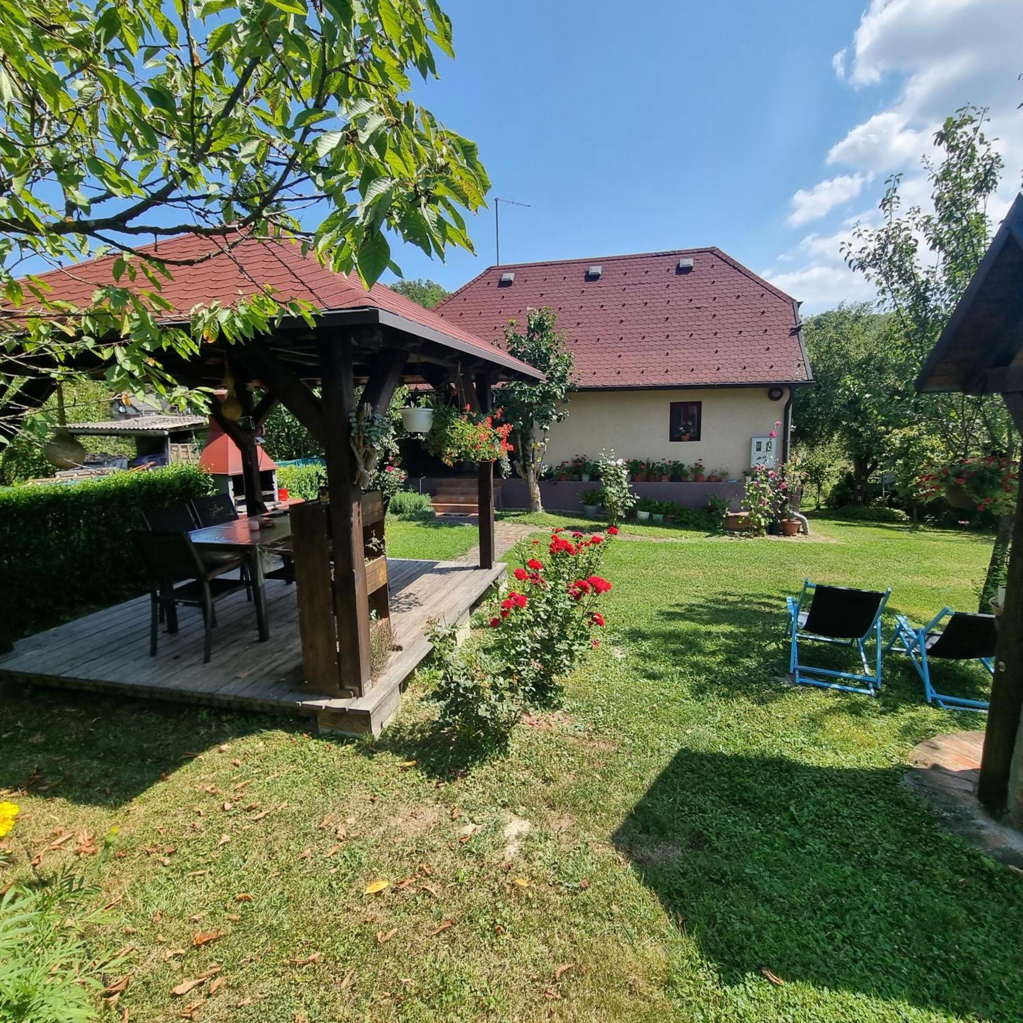Jesenovec Kuca Za Odmor Bajticaヴィラ エクステリア 写真
